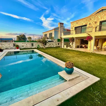 Villa Villasunset With Sea, Chios And Sunset View Cesme